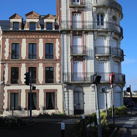 Nid Douillet A 30 Metres De La Grande Plage De Houlgate - Residence La Vague - Екстериор снимка