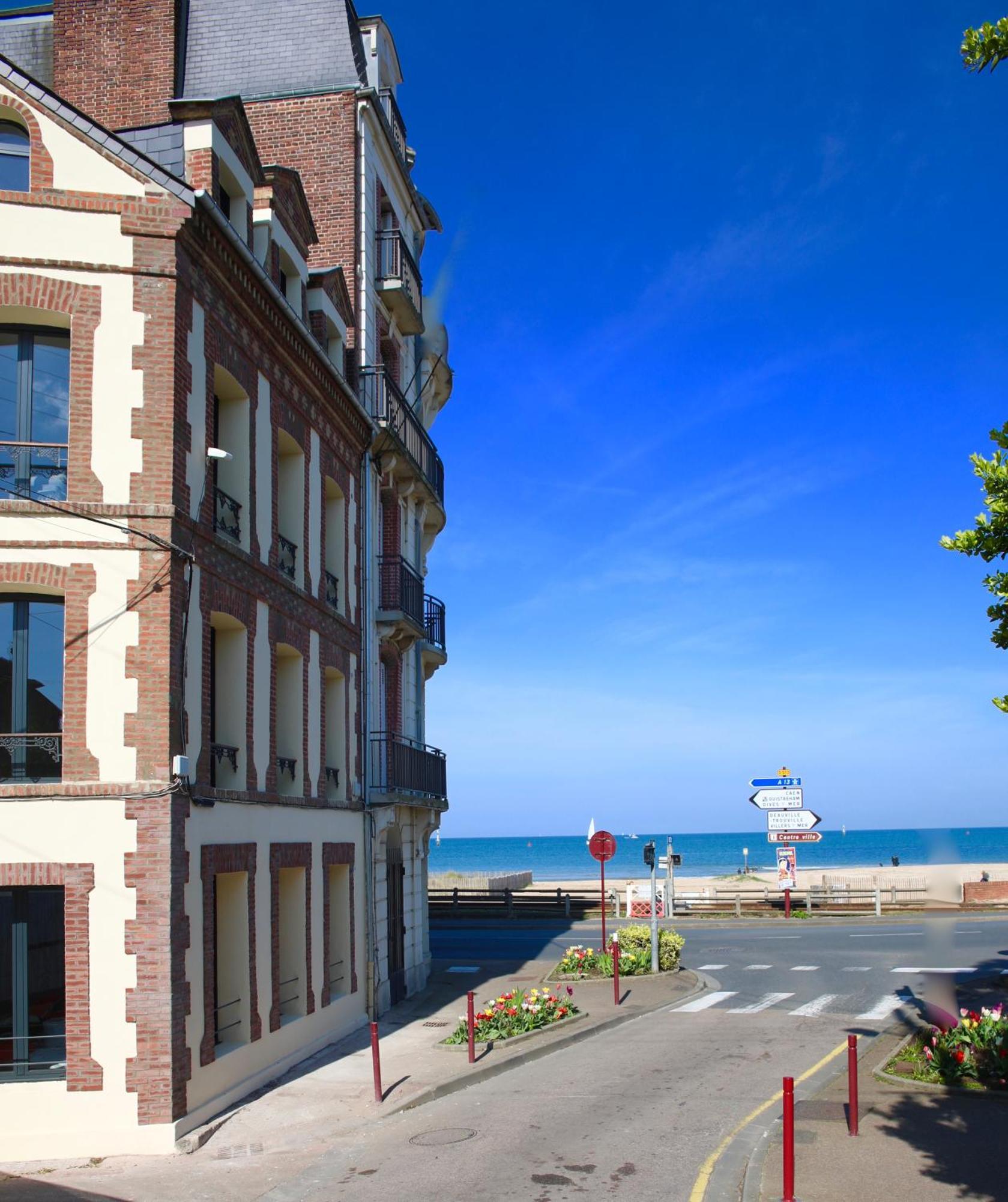 Nid Douillet A 30 Metres De La Grande Plage De Houlgate - Residence La Vague - Екстериор снимка